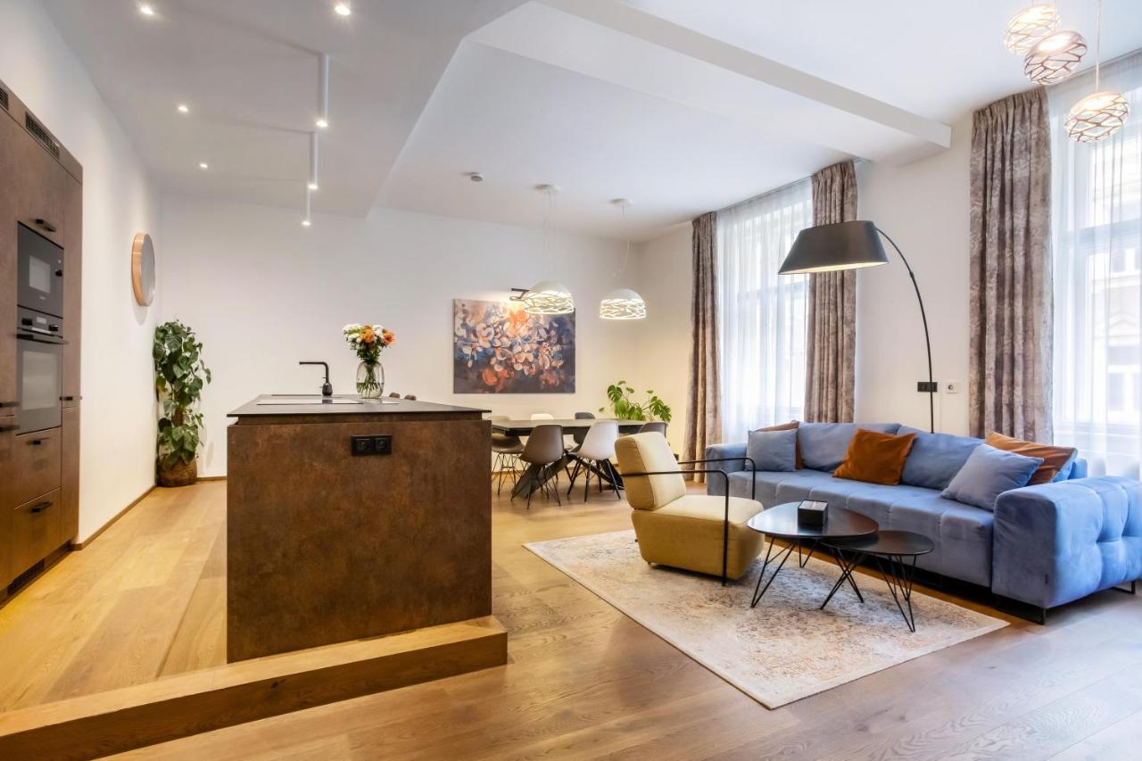 Luxury Prague Riverside Apartment 외부 사진